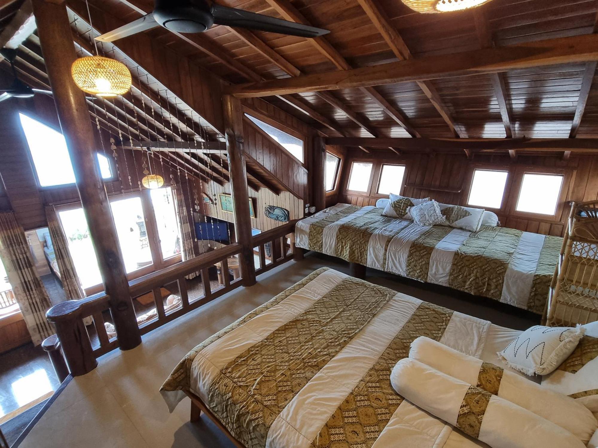 Istana Ombak Eco Resort Pacitan Eksteriør billede