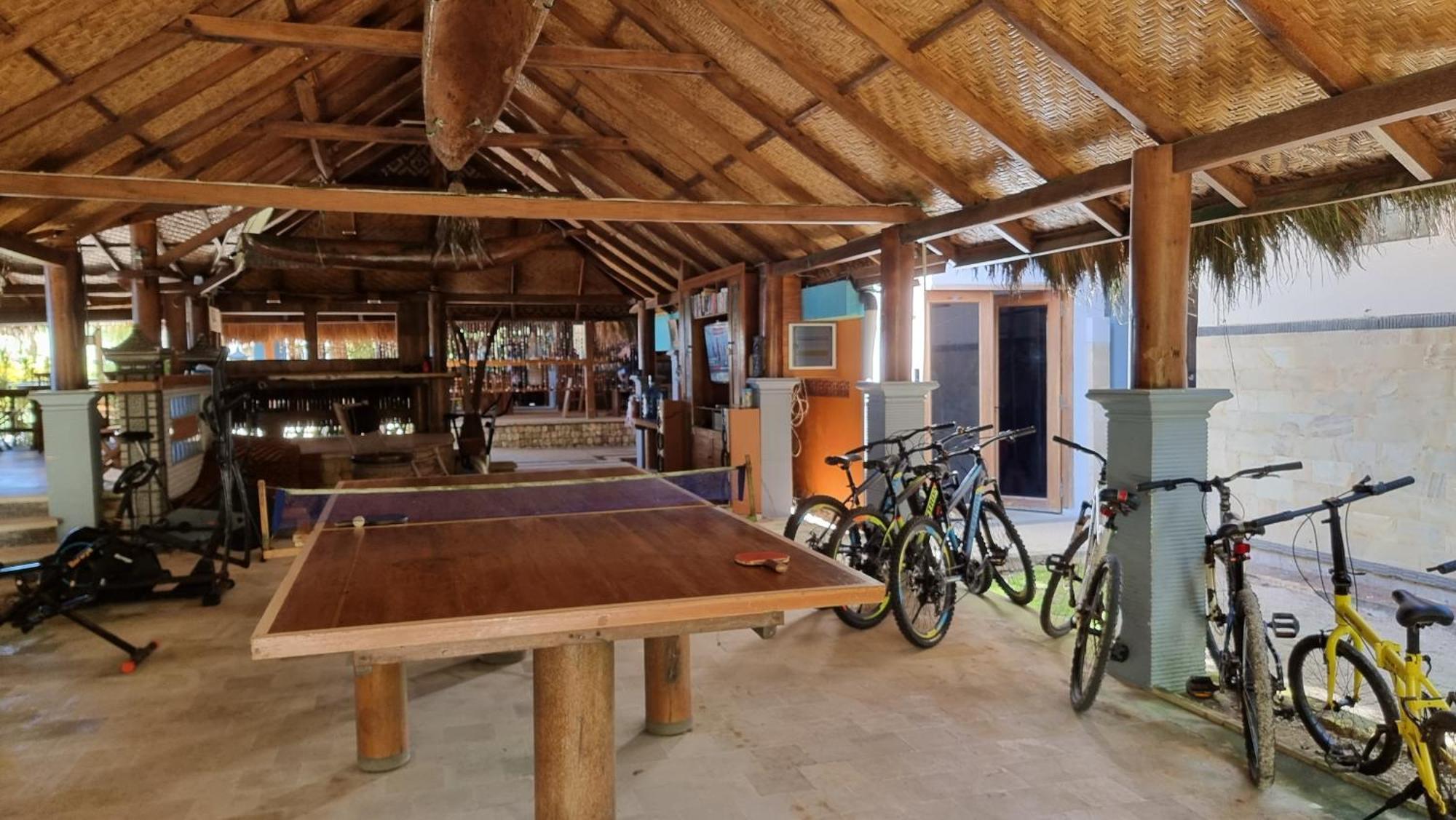 Istana Ombak Eco Resort Pacitan Eksteriør billede